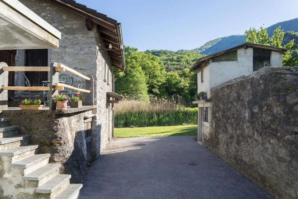 Ostello & Camping Riposo Losone Zewnętrze zdjęcie